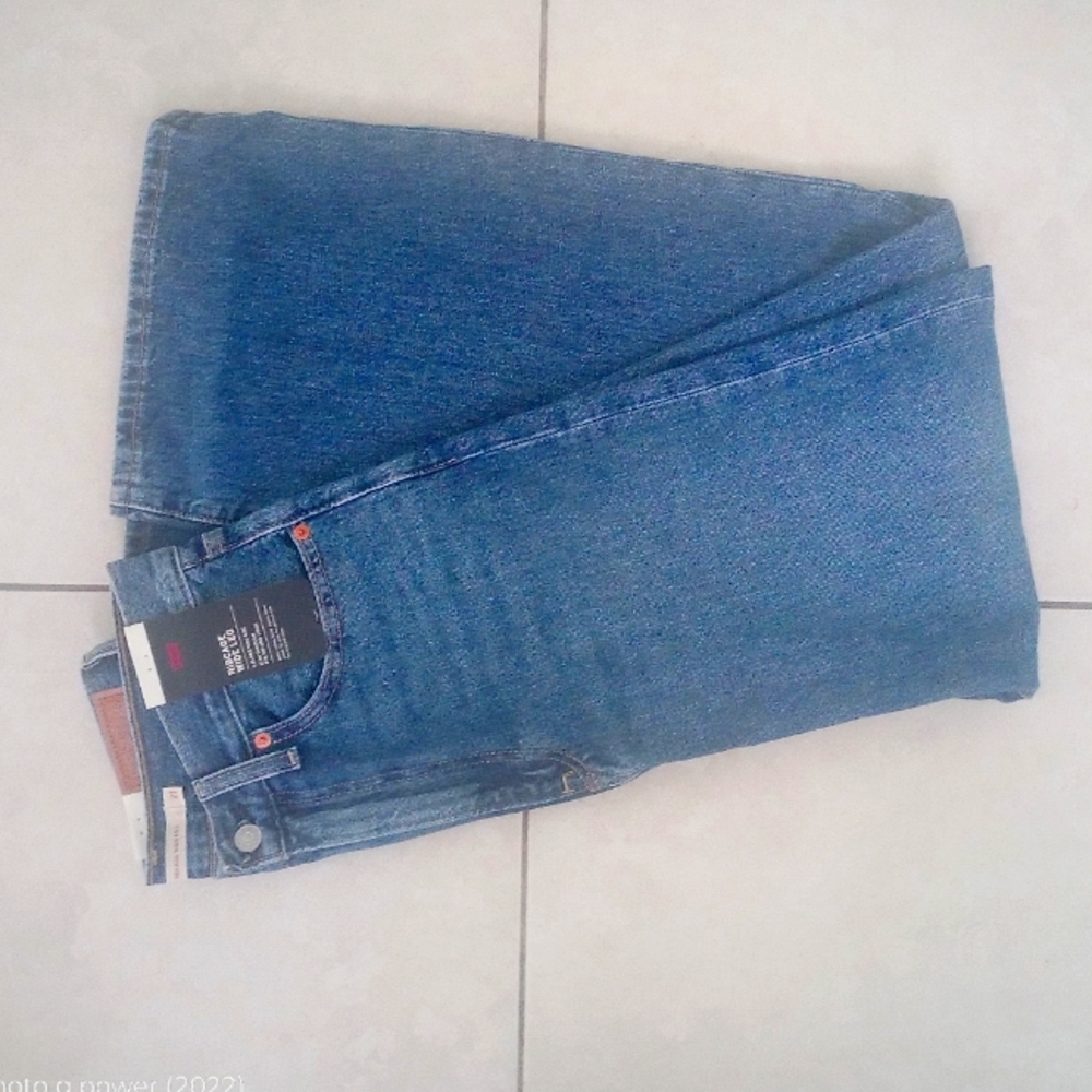 NWT Ribcage High Rise Wide Leg Medium Wash New Levi Jeans Size 27